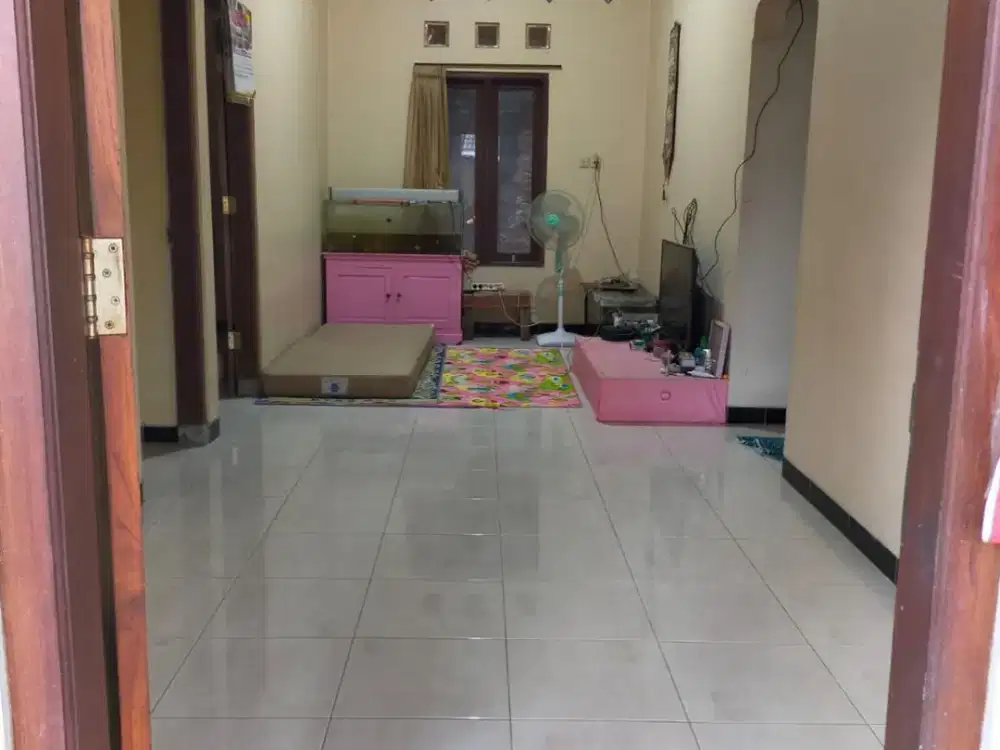 Jual BU Rumah MAGUWOHARJO LUAS 169M2 HARGA 800JT