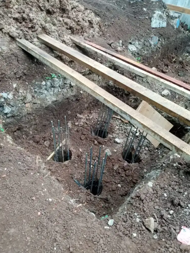 Bore pile dan straus pile