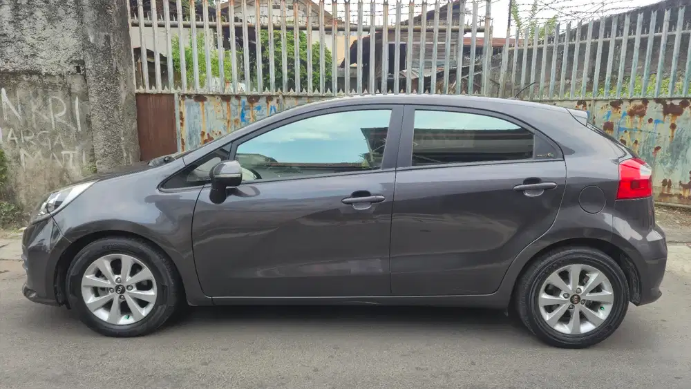 Kia Rio 2016 Bensin