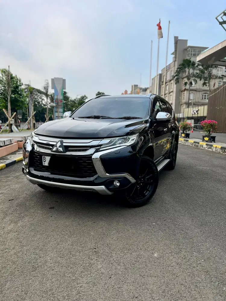 Kredit DP 15 jt ! Pajero Sport Dakar 4x2 Sunroof 2017