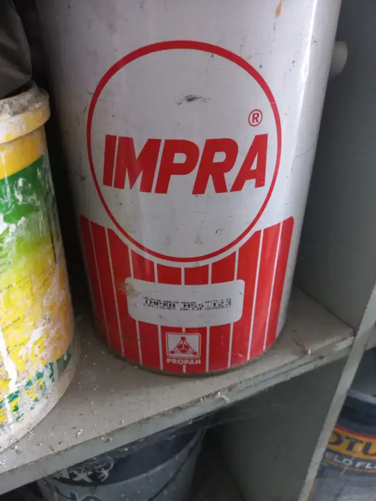 Cat sisa kerja mebel