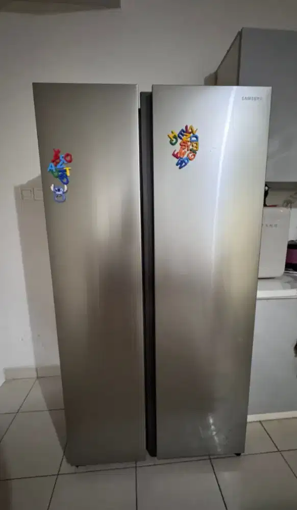 KULKAS SAMSUNG 700lL side by side