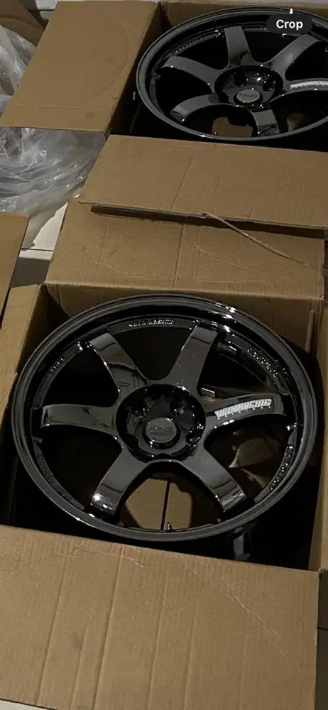 TE37 black chrome ring 18 lebar 9.5 ET25 pcd 114.3 innova reborn zenix