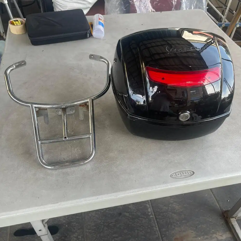 Top Box + Bracket Vespa LX / S Original