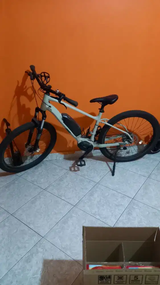 Di Jual Sepeda Eletrik (E-Bike) Polygon Kalosi Lanes Evo Size S