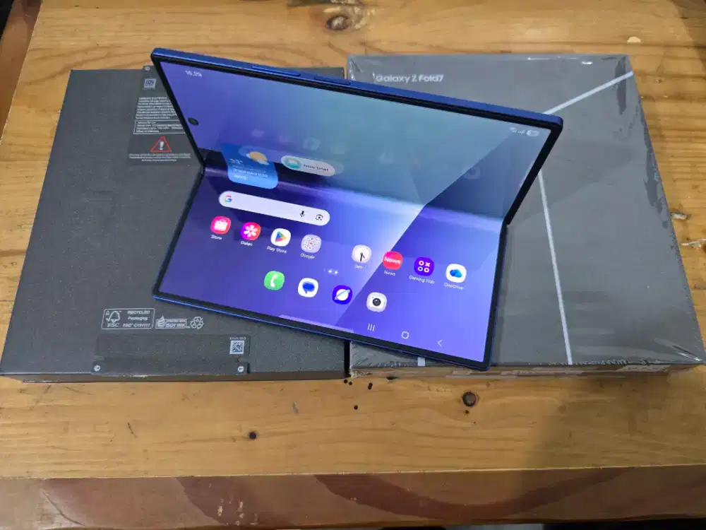 SAMSUNG Z FOLD 7 RESMI INDO LIKE NEW PEMAKAIAN 1 BULAN GARANSI  PAJANG