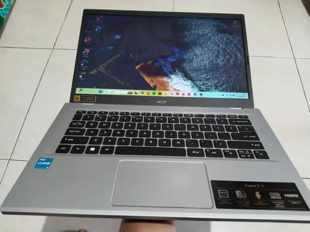 Dijual laptop Acer intel i3-n305 ram 8GB DDR5 SSD 512GB Win 11 Mulus