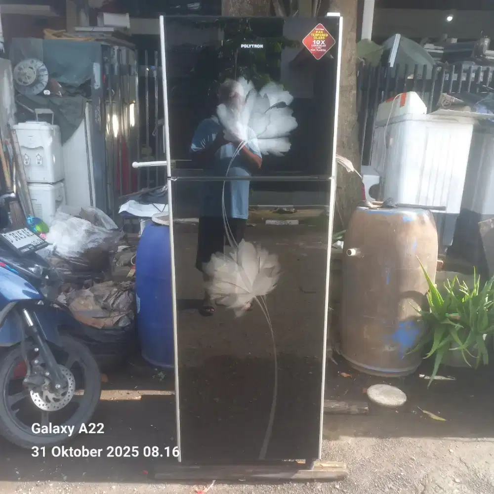 Jual Kulkas Polytron nopros 2pintu