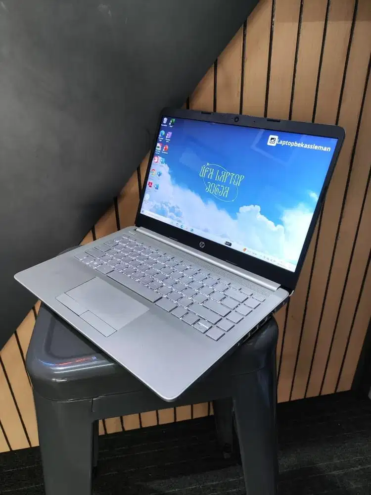 Laptop Laris hp 14s dk0073AU AMD A4-9125 Radeon R3,