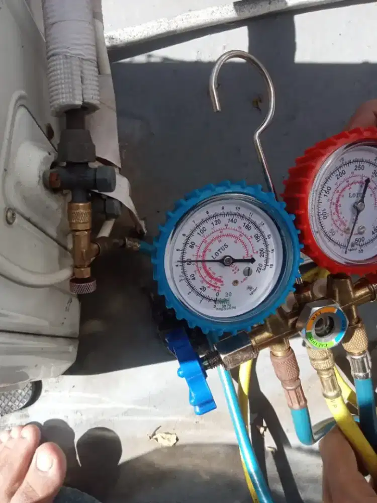 Menerima service panggilan dan bergaransi