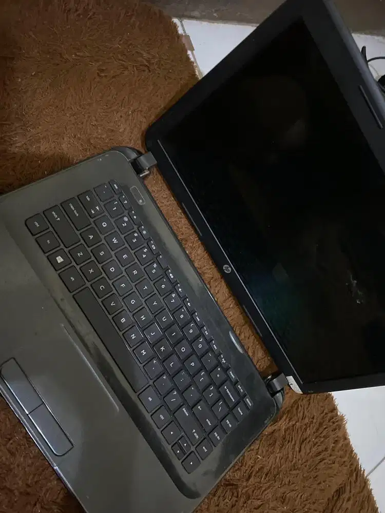 Laptop HP ram 2gb