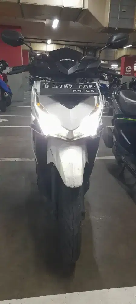 Dijual motor Honda Vario 125 tahun 2016