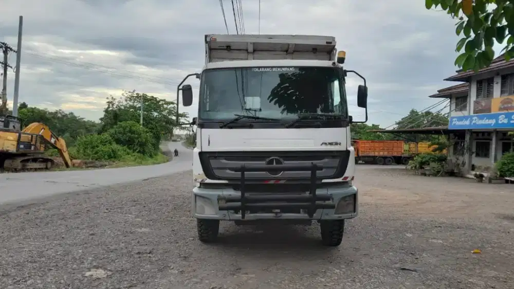 Dijual Mercedes-Benz Axor 2528C 2018 – Pajak Mati, Harga Nego