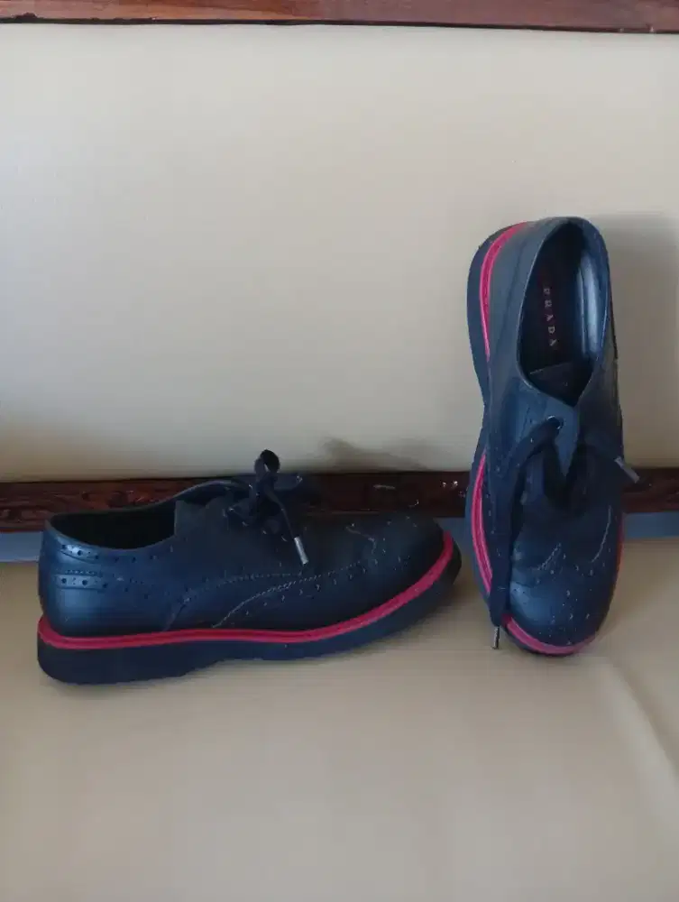 sepatu beli di itali masih bagus