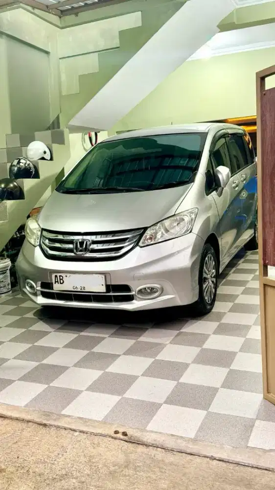 Honda freed psd 2015 fred PSD orinan asli plat lokal