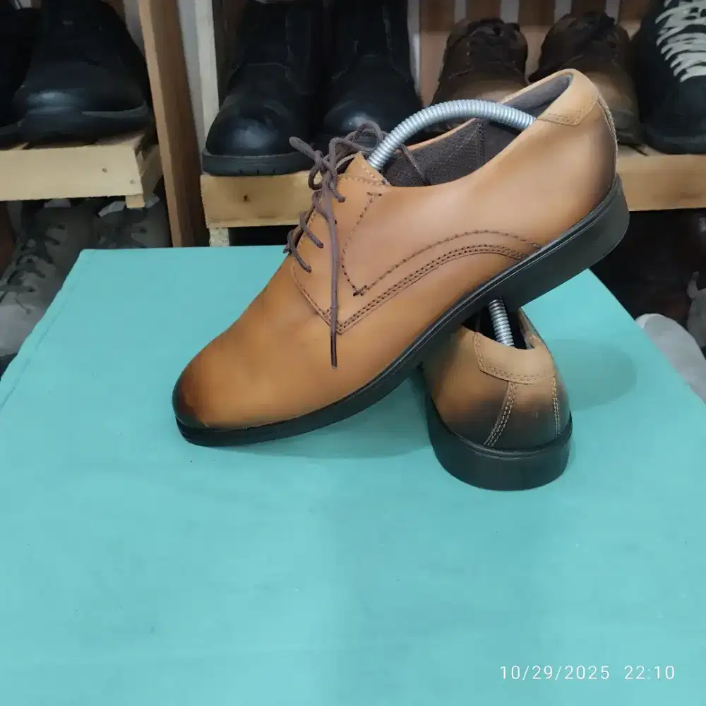 Sepatu Kulit ECCO Casual