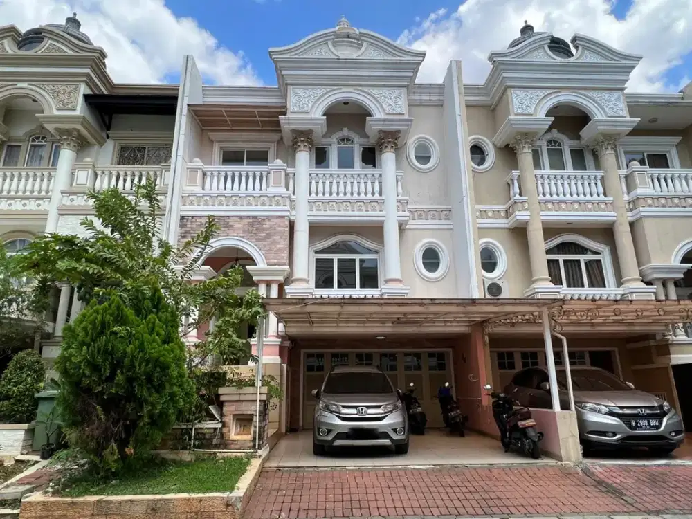 Di Sewakan Cepat rumah PIK Florence 8x20 4 lantai semi furnish 150jt