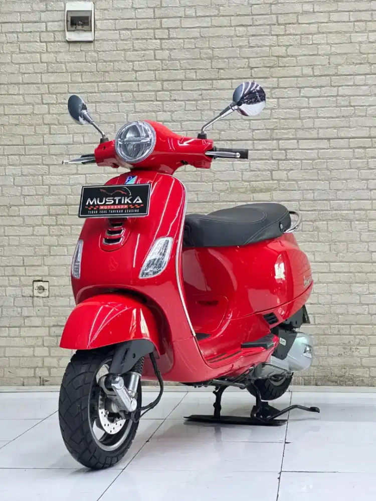 TERMURAH‼️ Vespa LX125 2023 Facelift Metallic Red
