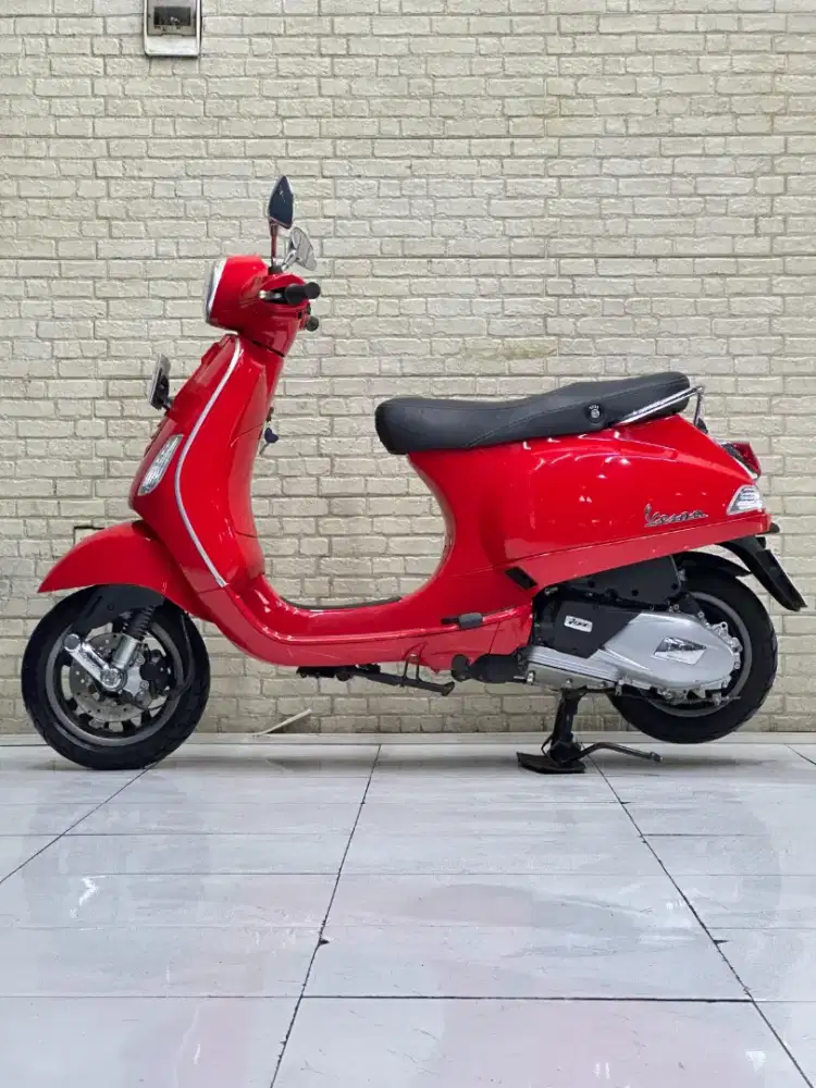Vespa LX125 2023 Facelift Metallic Red TERMURAH - Dava Mustika
