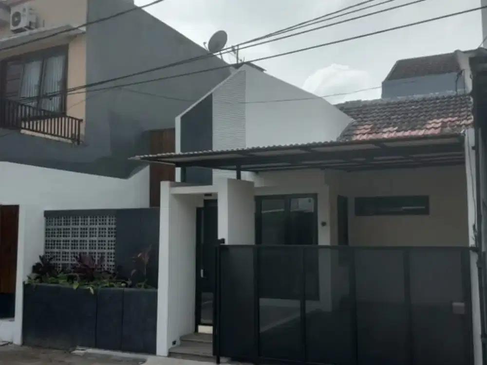 DIJUAL RUMAH DI GRIYA LOKA BSD