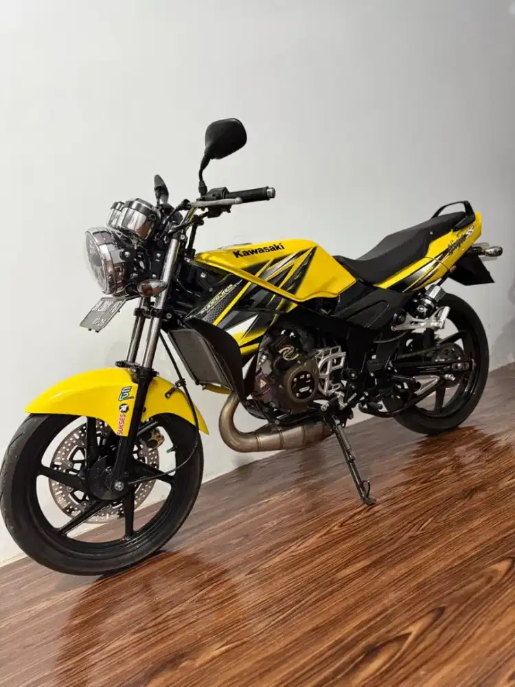 Jual motor simpanan sepanjang sejarah