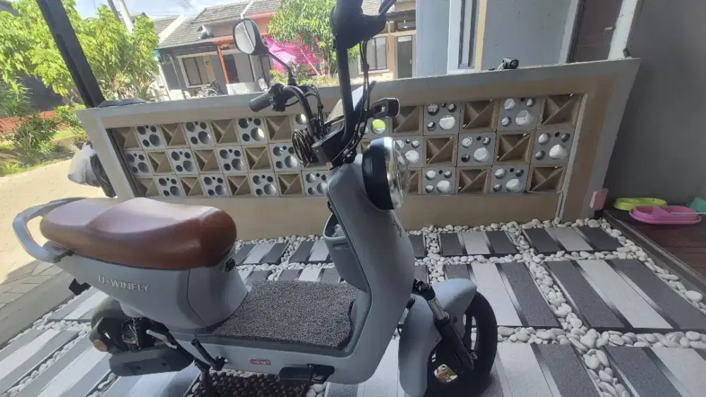 JUAL RUGI UWinfly-Sejak Beli Hanya TestDrive & Tidak Digunakan & PLUS2