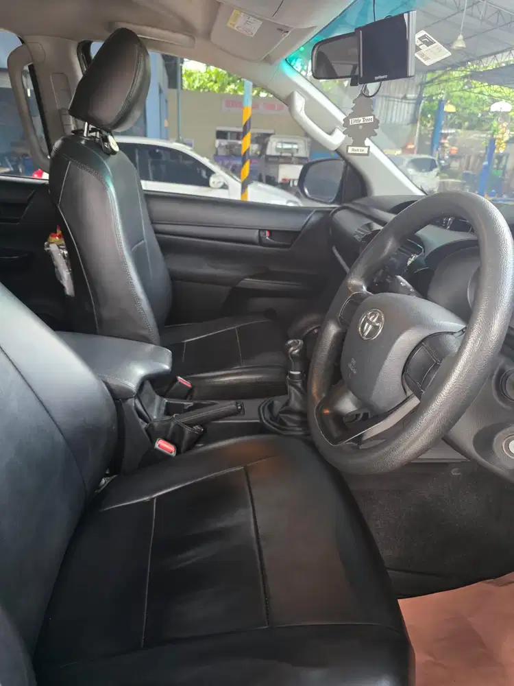 Toyota HILUX 2019 Double cabin MT E