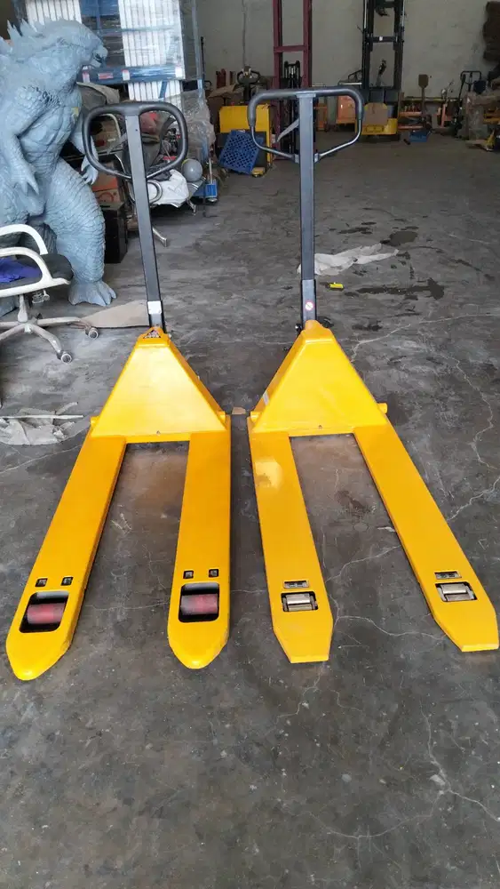 Hand Pallet Low Profile 3,5 cm ketinggian dari tanah