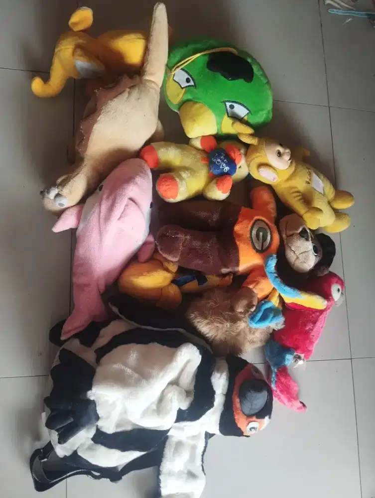 Boneka 10 pieces dan 1 tas boneka pinguin