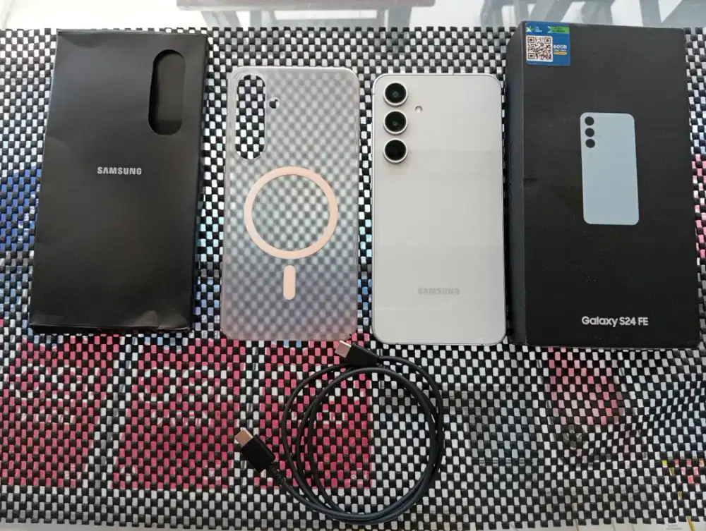 Samsung Galaxy S24 FE 8/256 SEIN