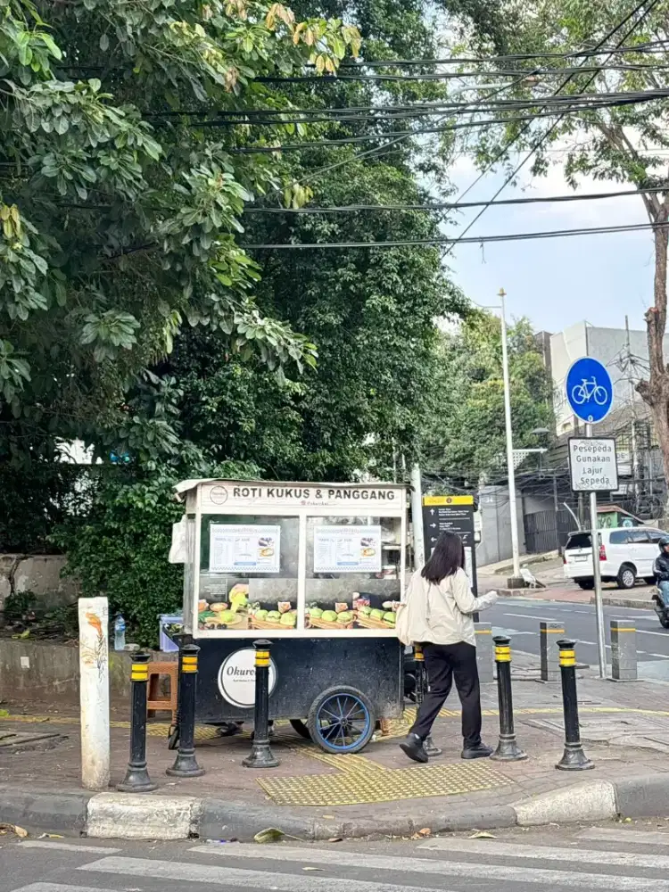 Gerobak roti kukus panggang