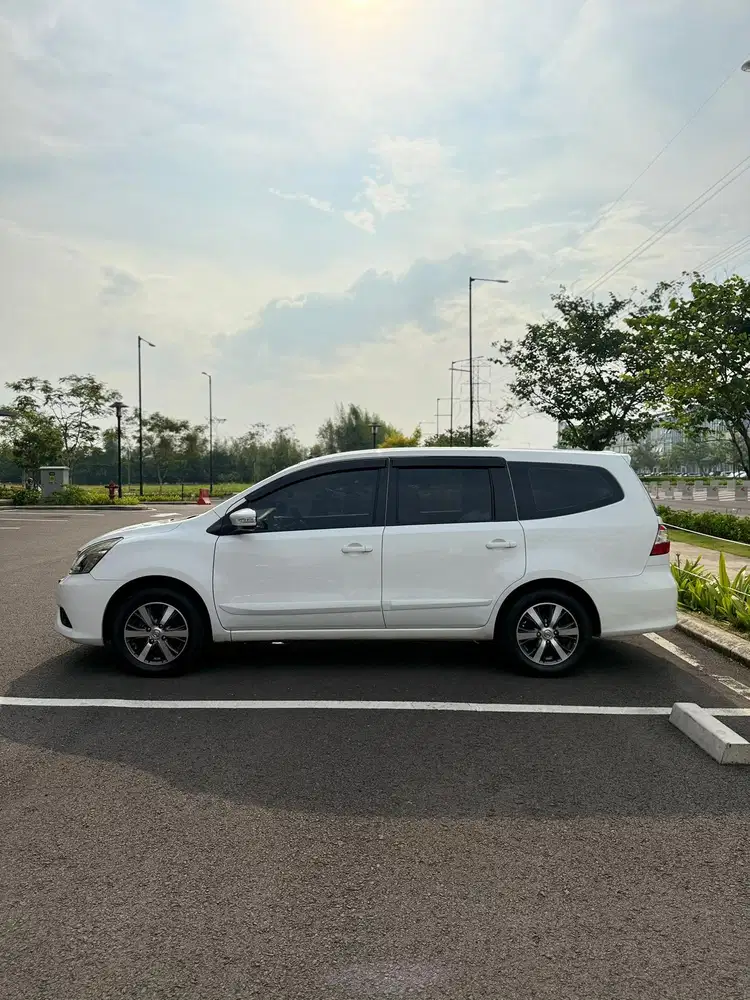 Dp 10jt Grand Livina Xv At 2017