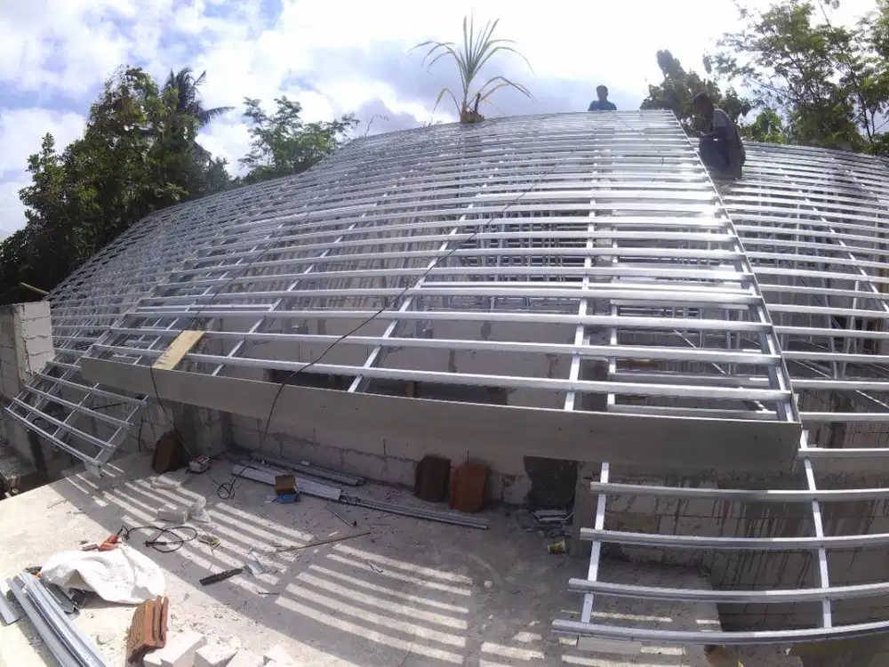 Baja Ringan Renovasi Atap Jogja Solusi Pengganti Atap Lapuk