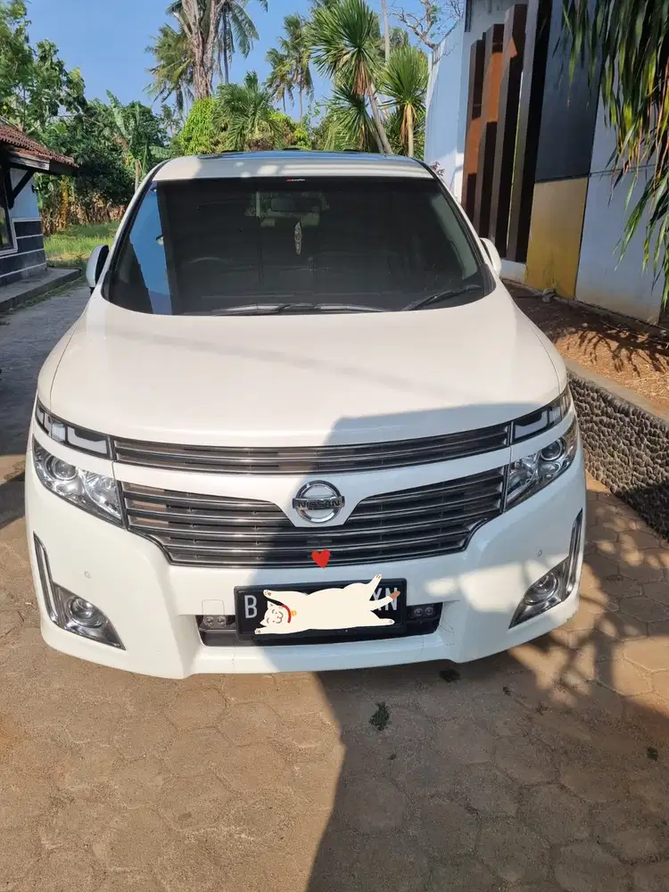 Nissan Elgrand 2011 Bensin