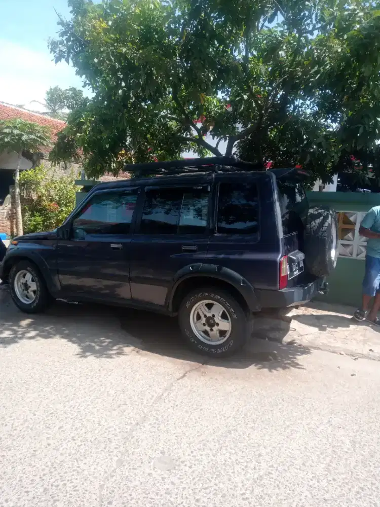 Suzuki Escudo plat bandung 1997