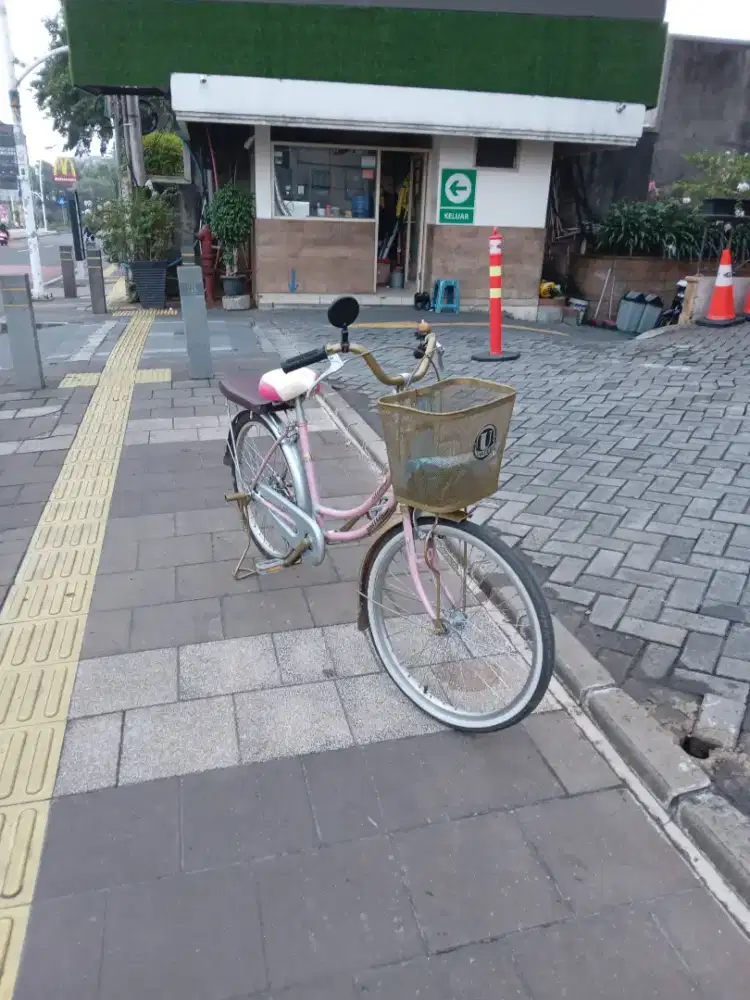 Sepeda United Alice Sepeda Keranjang