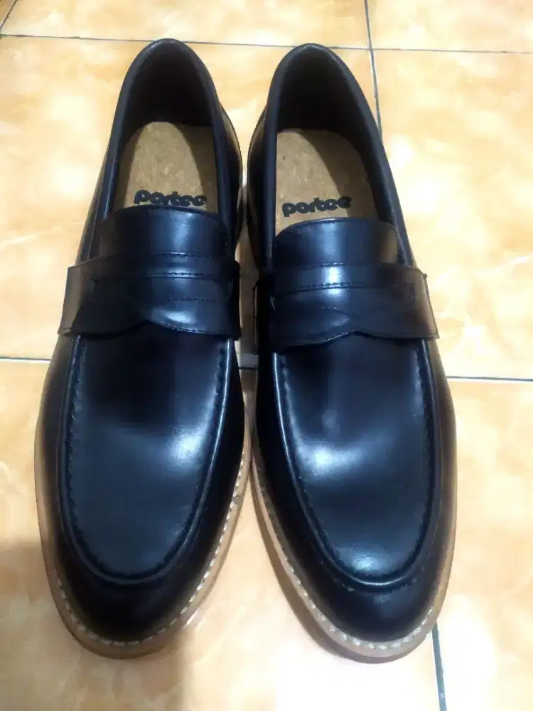 Sepatu kulit original portee goods