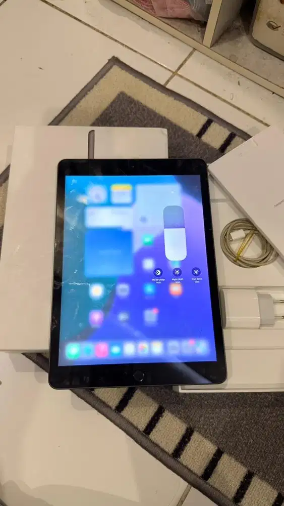 Dijual Ipad 8 Grey 128GB Wifi Only Resmi Ibox Lengkap
