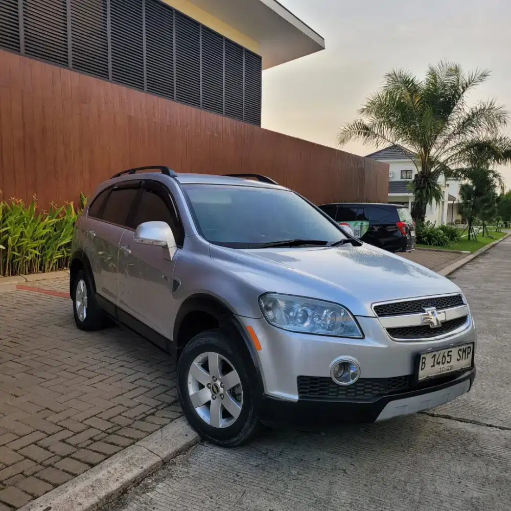 Jual Cepat Mobil MPV 7 seater 3 baris Captiva Solar Diesel Matic 2011