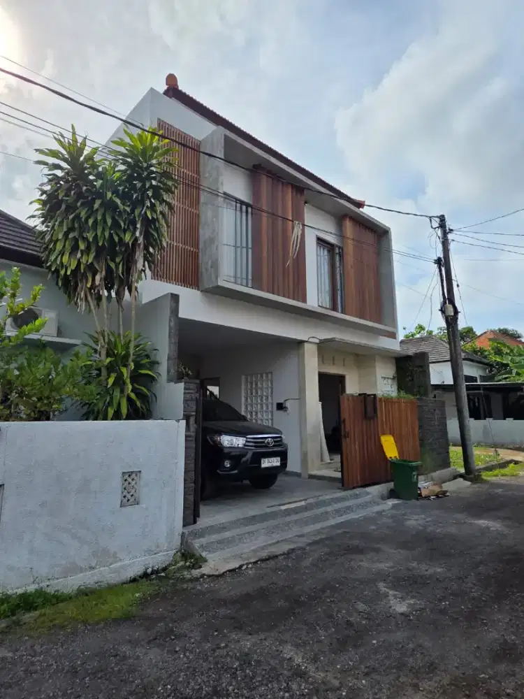 Jual Rumah villa