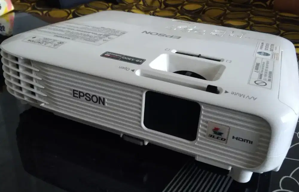 Dijual Infokus Epson EB-S300