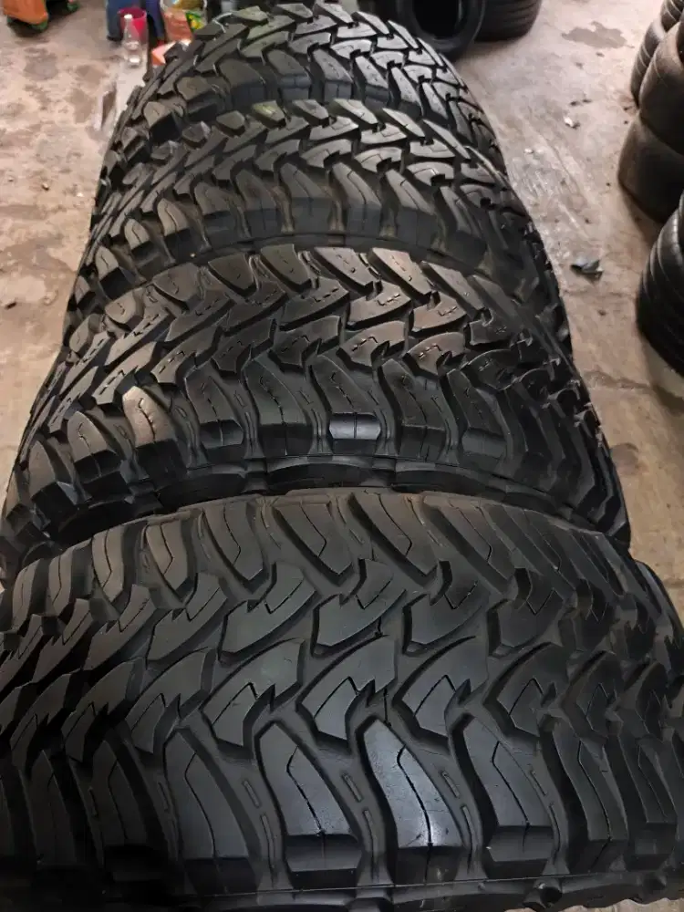 Toyo open country MT 35 x 12.50 R20