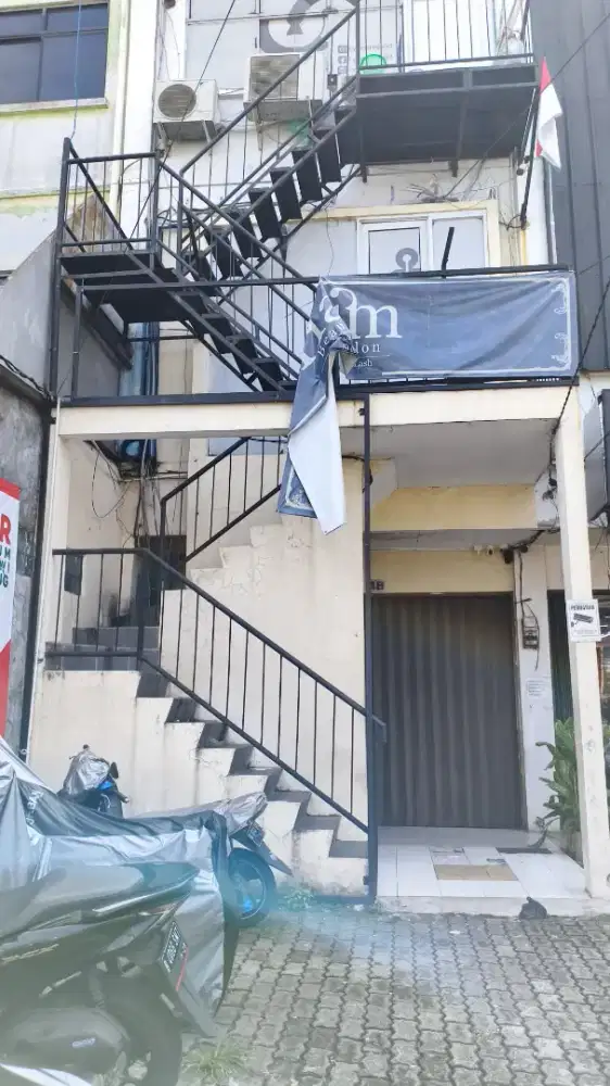 DI KONTRAKAN RUKO LANTAI 1 & 2 Pondok Pinang Jakarta Selatan