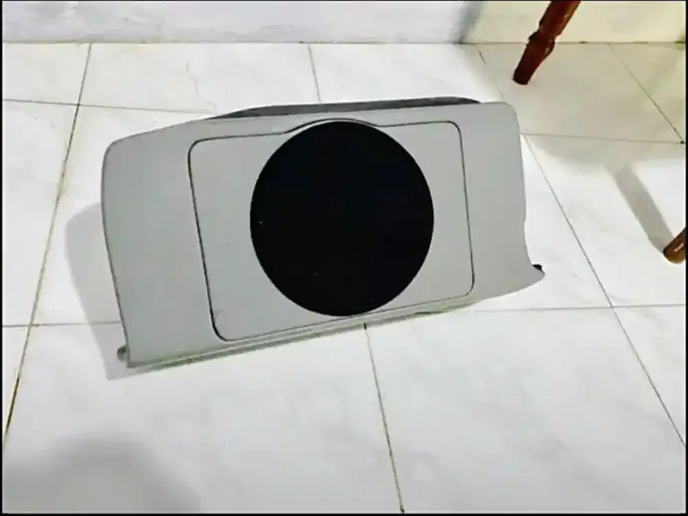 SOUNDBOX utk Subwoofer Buatan Audio Installer Juara Buat BMW E46