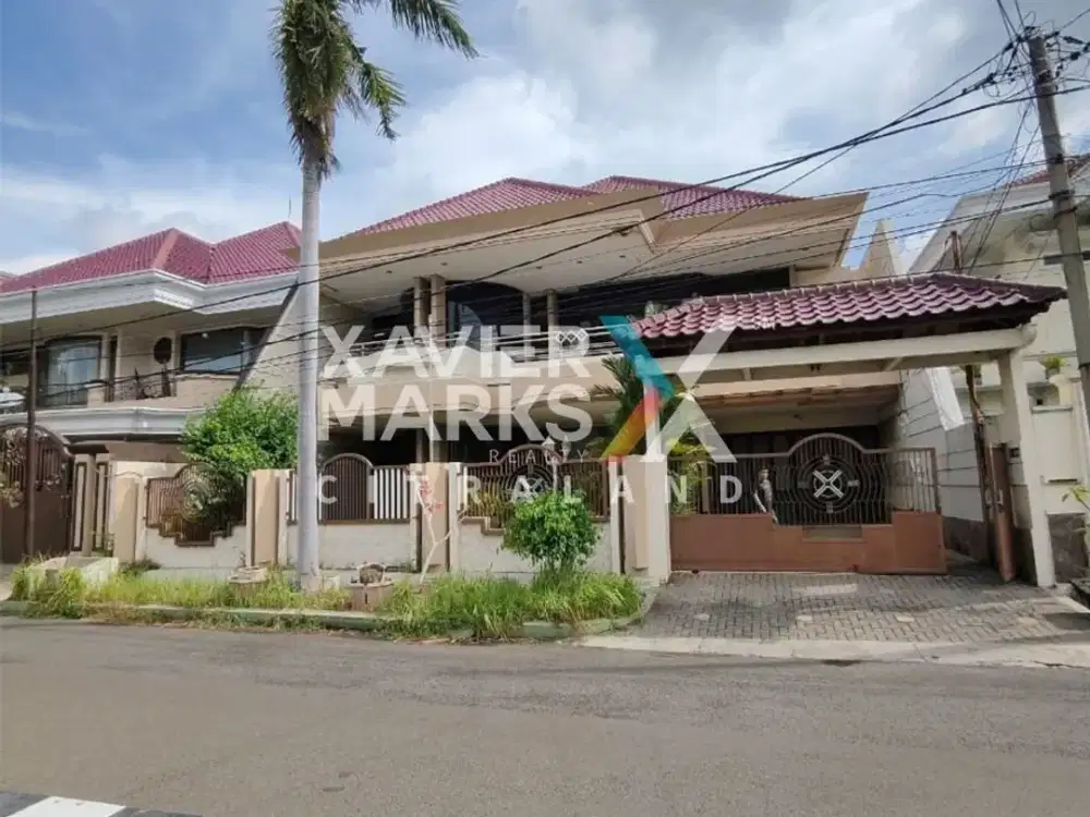 Rumah Mewah Margorejo Indah di Area Elit