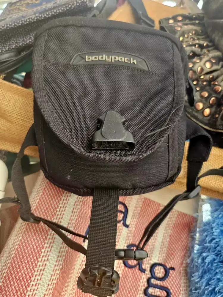 TAS SLEMPANG COWOK SANGAT TERAWAT 40 RB