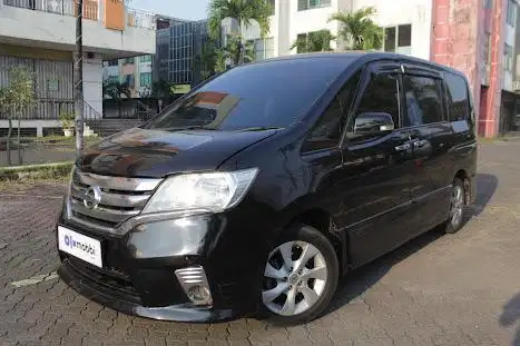 DP MURAH - Nissan Serena 2.0 Highway Star Bensin-AT 2013
