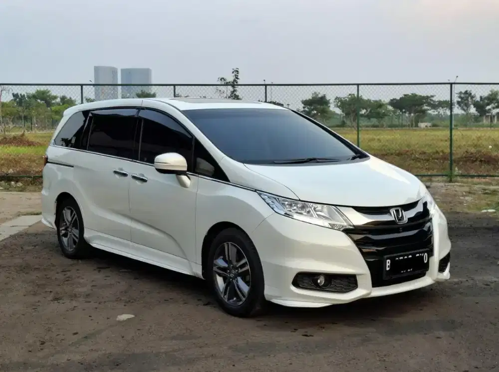 Honda Odyssey 2.4 Prestige 2017 Low KM 77RB
