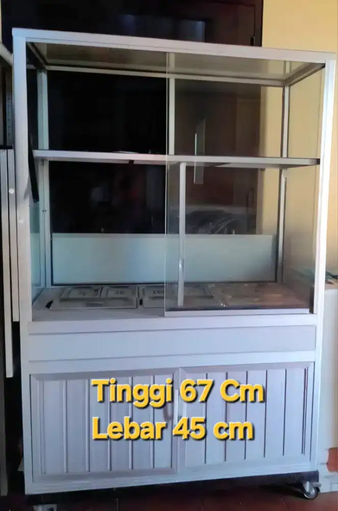 Etalase kaca 9 lauk bahan stanlies