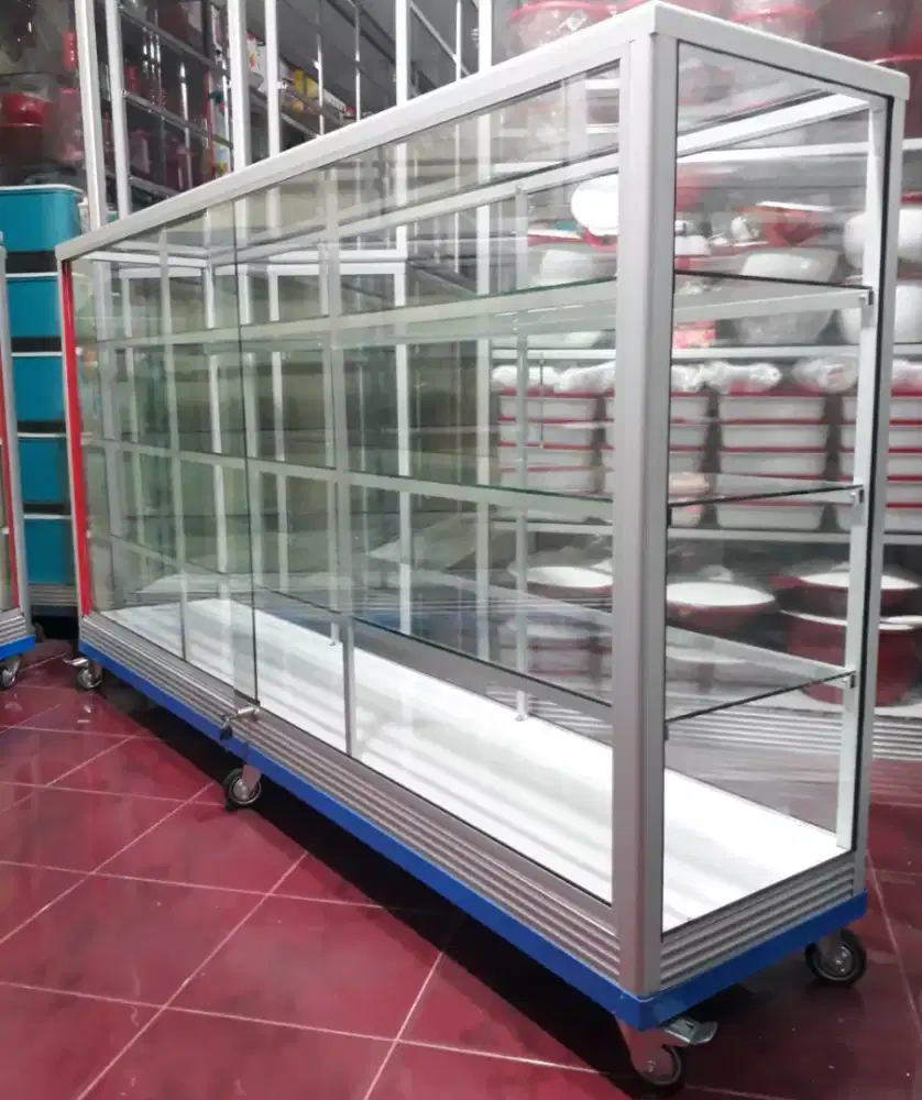 Di Jual Etalase Baru Sudah Pake Roda Ukuran 2Mx1M